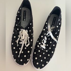 Daisy Canvas Sneakers
